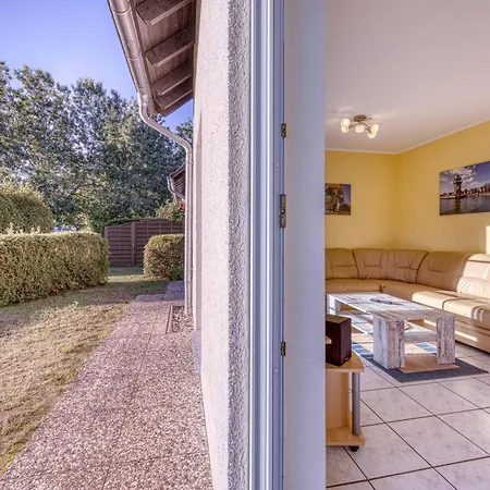Holiday home Schwanensee Fuenfseen